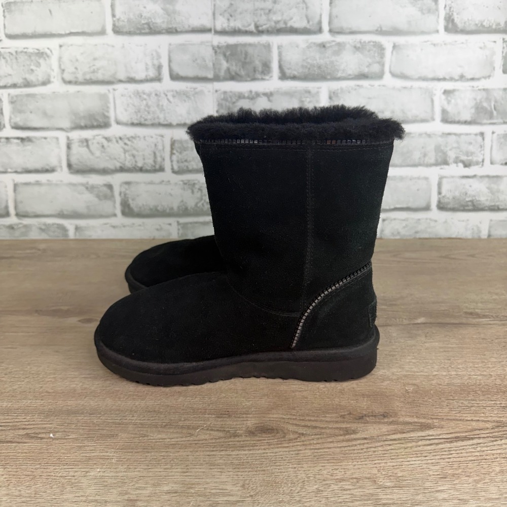 UGG Bailey Zip Suede Shearling Mid-Calf Boots Size 4